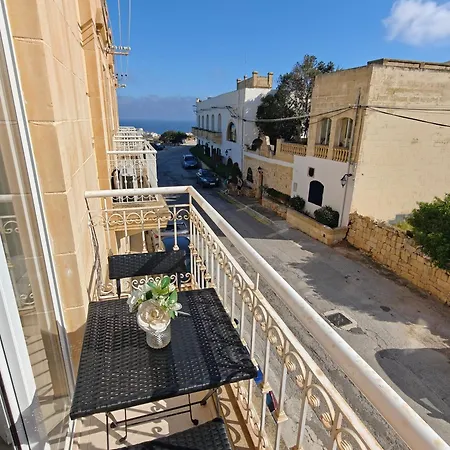 Apartment Ta'roza Modern With Balcony & Distant Sea Views - Gozo *