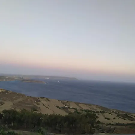 Ta'roza Modern With Balcony & Distant Sea Views - Gozo Xagħra
