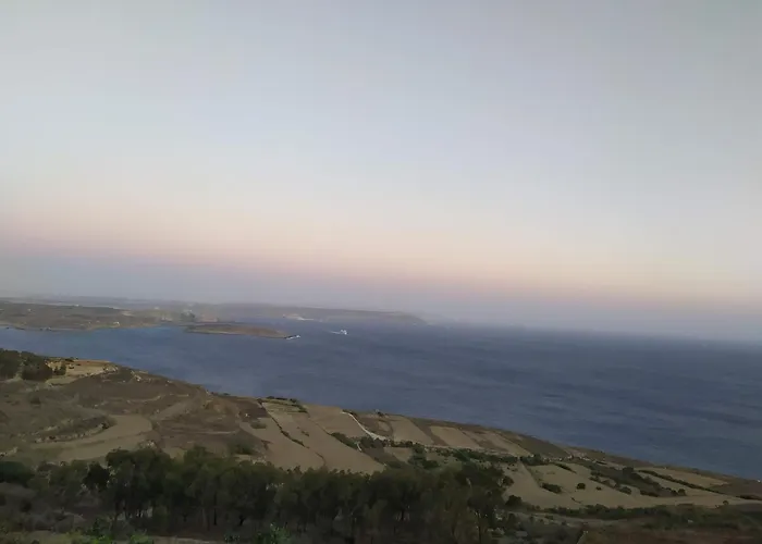 Ta'roza Modern With Balcony & Distant Sea Views - Gozo Xagħra